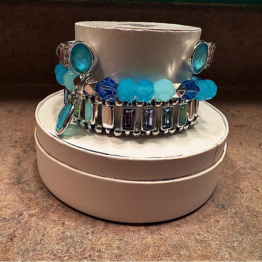 (3) bracelets